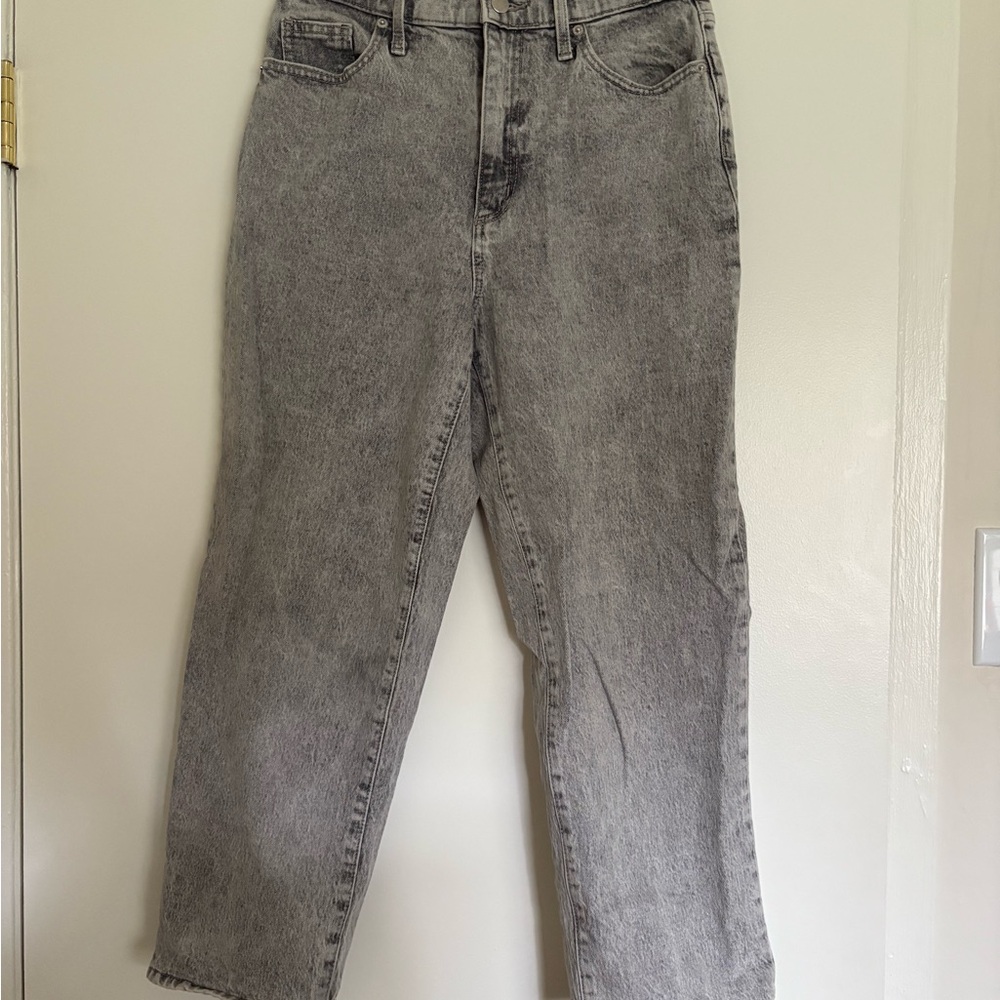 Universal Thread Vintage Straight Jeans in Gray